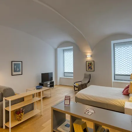 Alfieri 3 Apartment