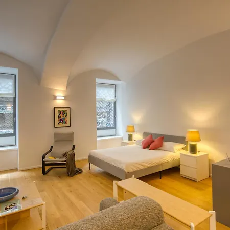 Alfieri 3 Apartment