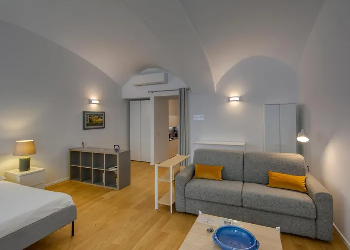 Alfieri 3 *