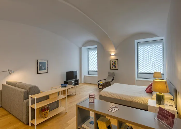 Alfieri 3 Apartament